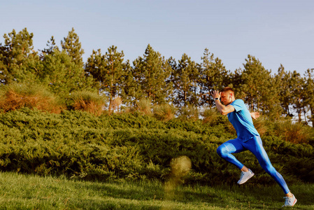 老范持续低迷，如果季后赛关键时刻站不出来，大合同要打没了！.